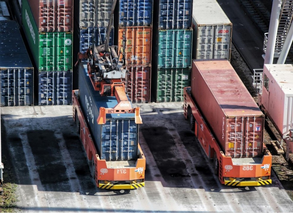 Fulfilment lanes